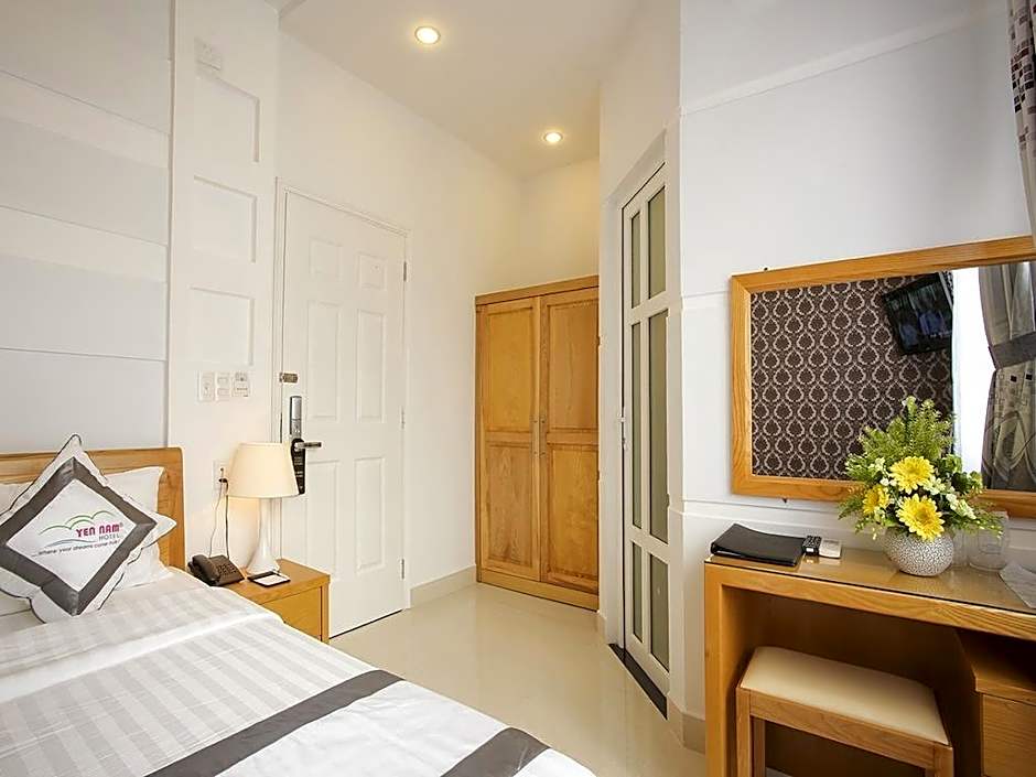 Yen Nam Hotel Nguyen Trong Tuyen