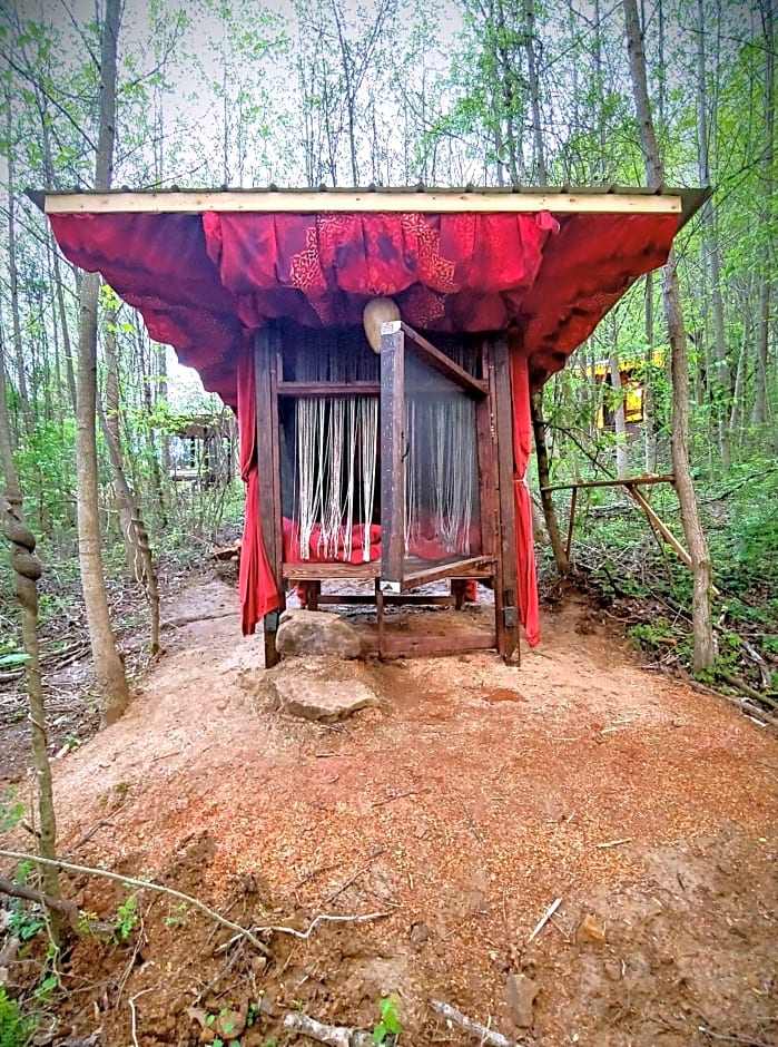 Lost River Hostel