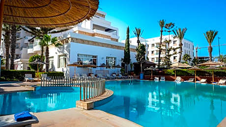 Intouriste Hôtel & Suites