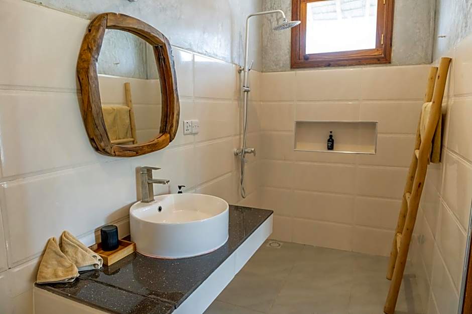 Mnana Beach Bungalows