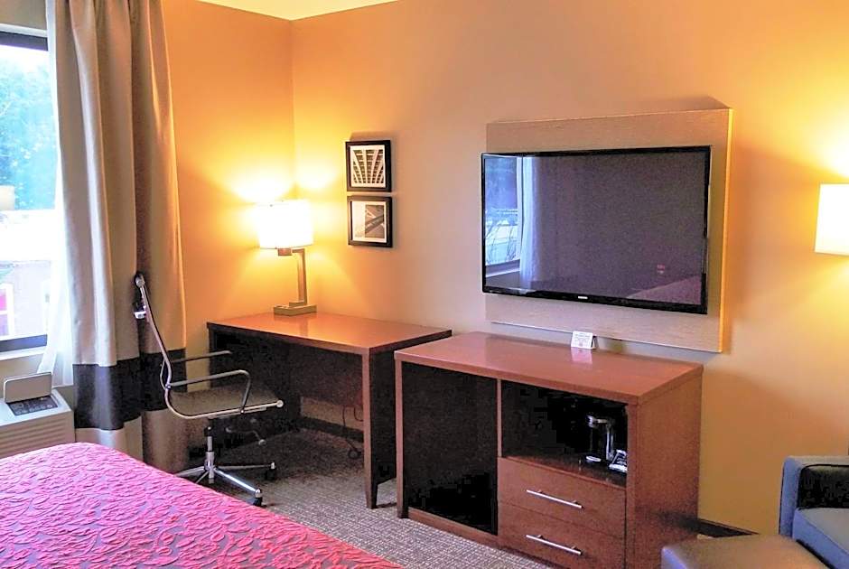 Days Inn by Wyndham Brooklyn Marine Park