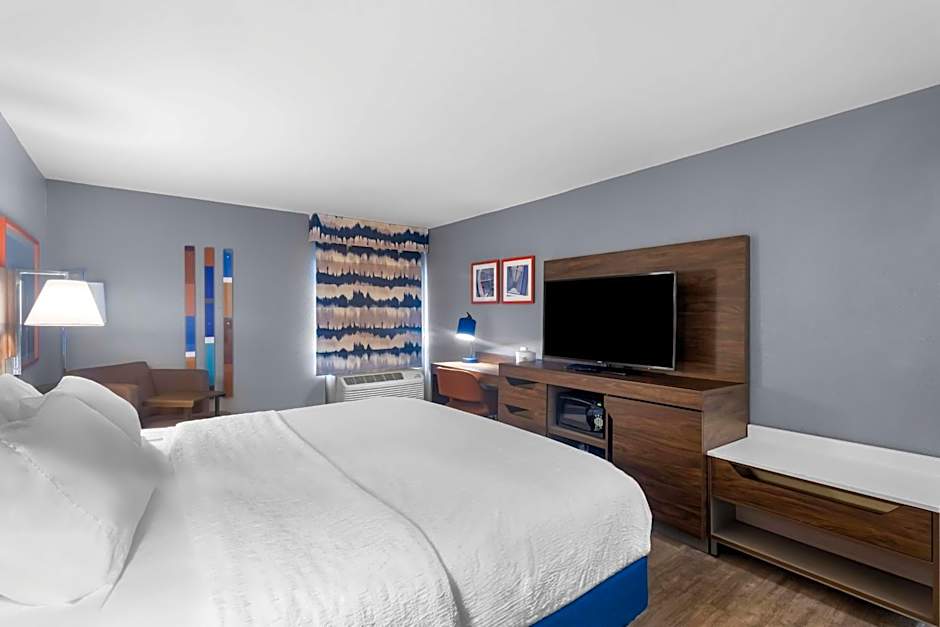 Hampton Inn By Hilton Marion