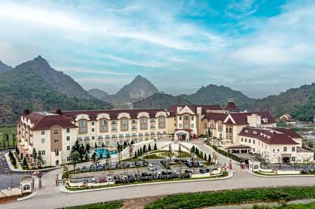 Legend Valley Hotel Ha Nam