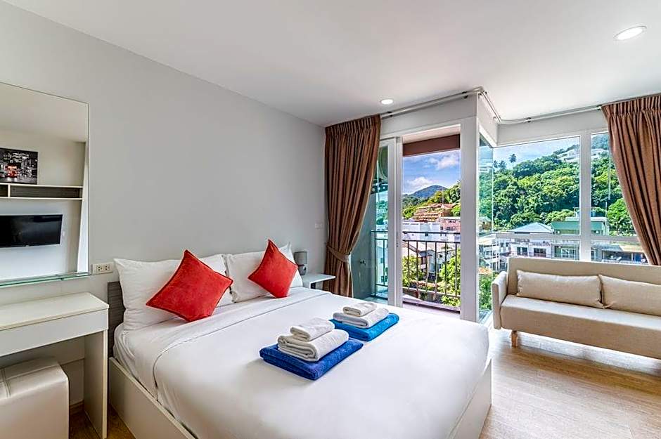 Ozone Condotel Kata Beach by Alpina