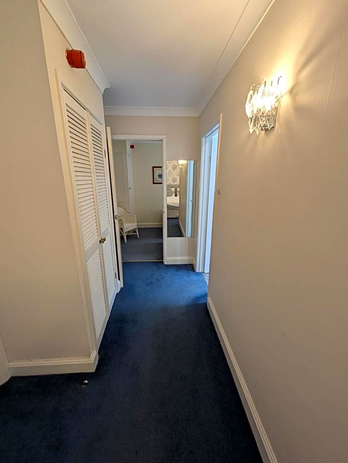 The Walnut Tree Hotel