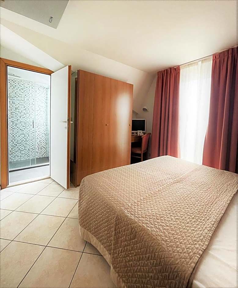 Hotel Touring