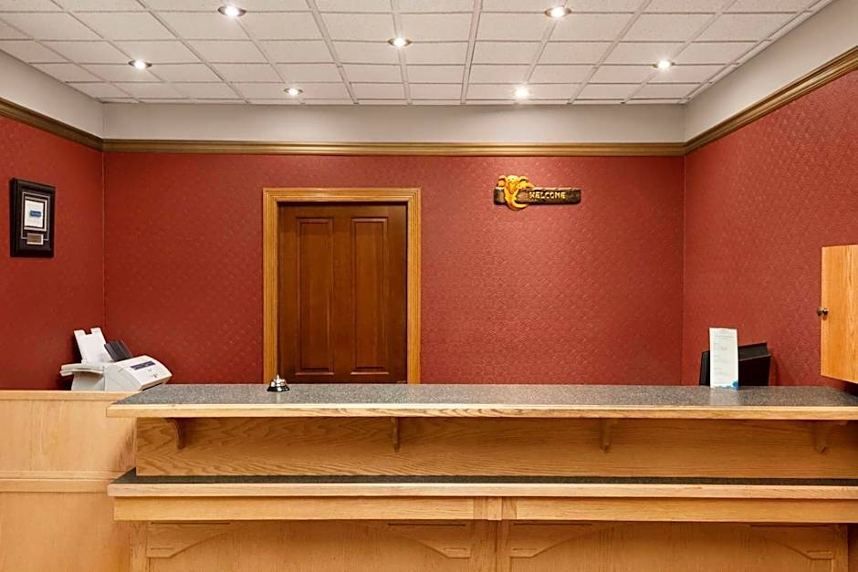 Travelodge by Wyndham Quesnel BC