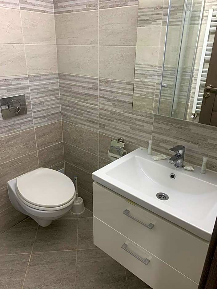 Cazare bloc nou ultracentral