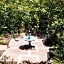 Vineyard Court Designer Suites Hotel