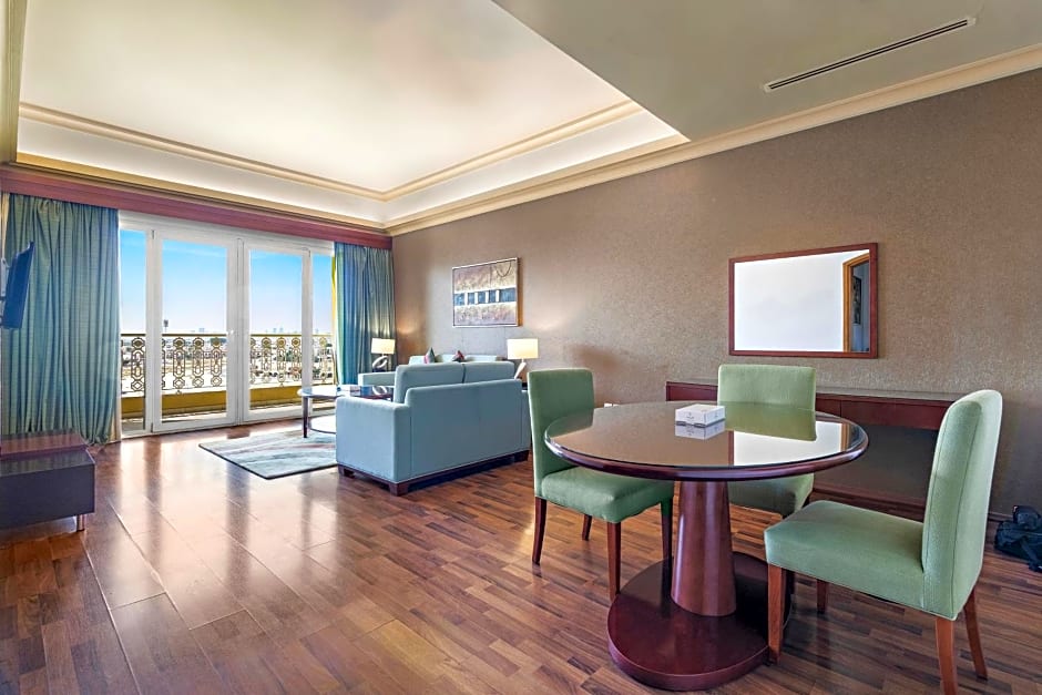 Coral Al Khoory Hotel Apartments