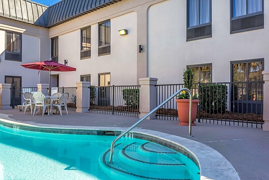 Quality Inn Summerville-Charleston