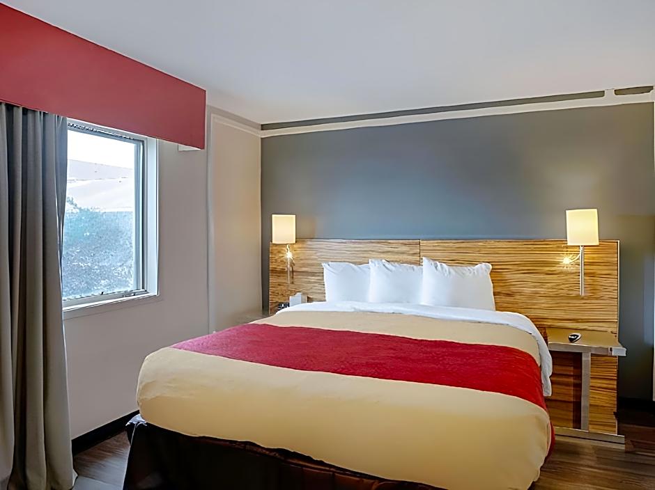 Quality Inn Frontier At U.S. Hwy 30