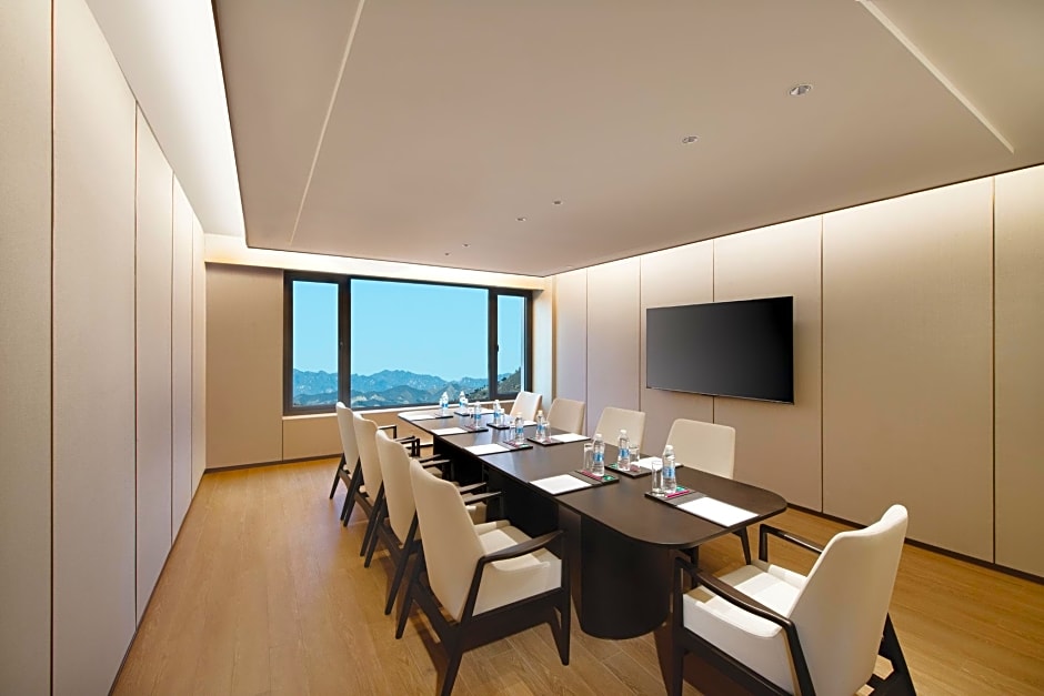 Crowne Plaza Zunhua Hot Spring Town By IHG