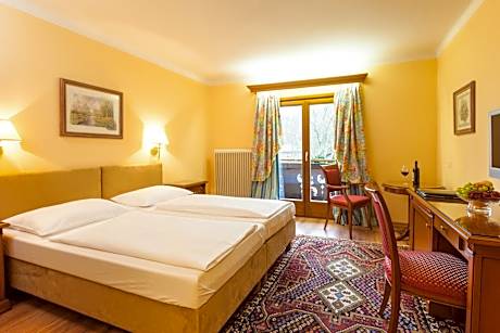 Double or Twin Room with Balcony