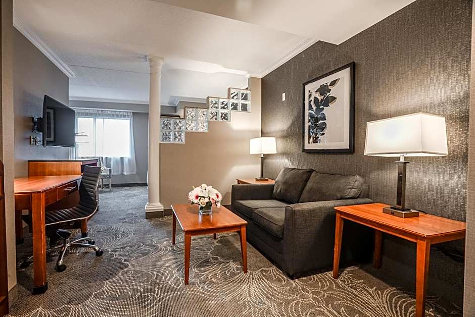 Monte Carlo Inn Barrie