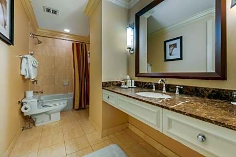 One Bedroom Superior Suite - One King Bed
