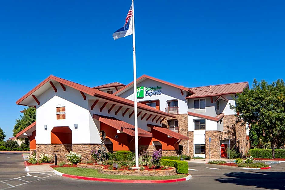 Holiday Inn Express Turlock By IHG