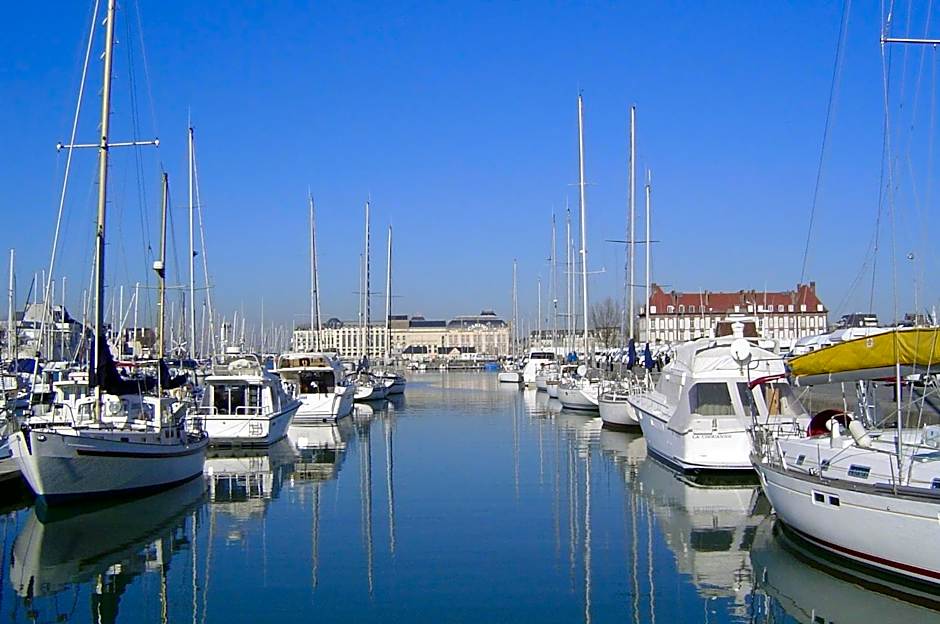 SOWELL HOTELS Le Beach