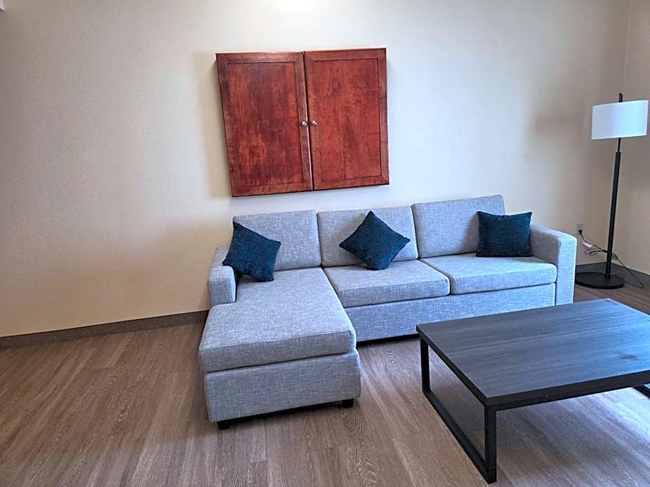 Quality Inn & Suites Conference Center