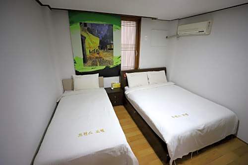 Twins Hotel