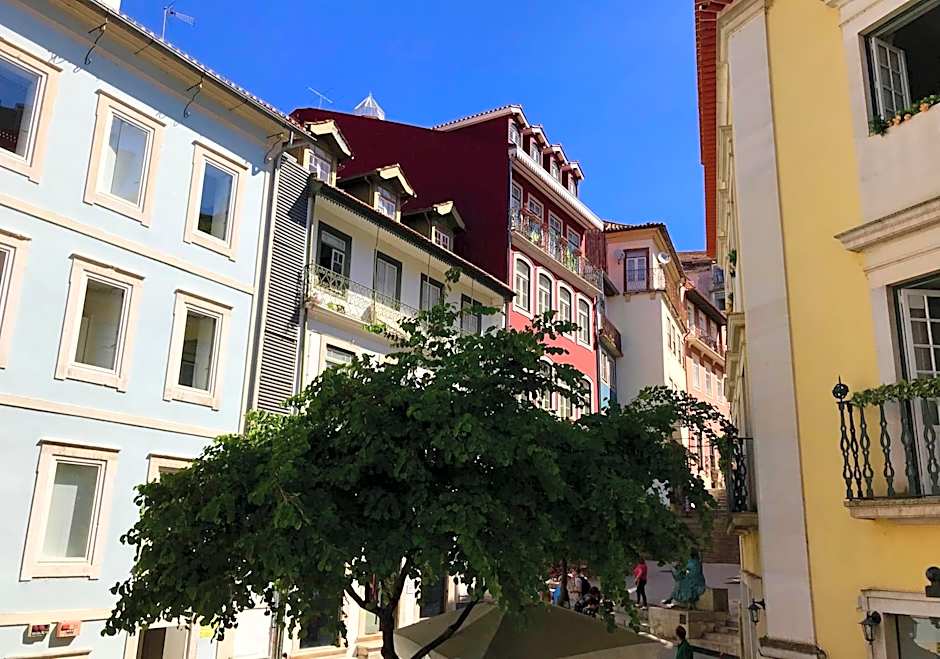 Change The World Hostels - Coimbra - Almedina