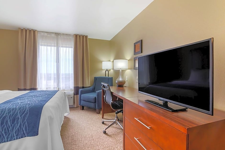 Comfort Inn & Suites