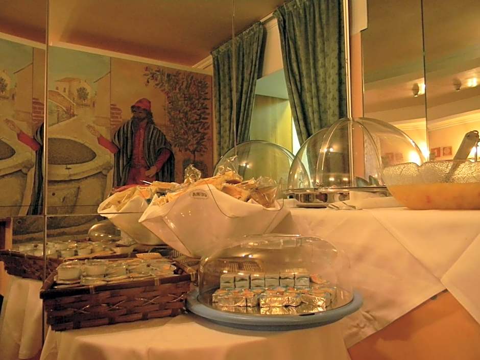 Hotel Pantalon