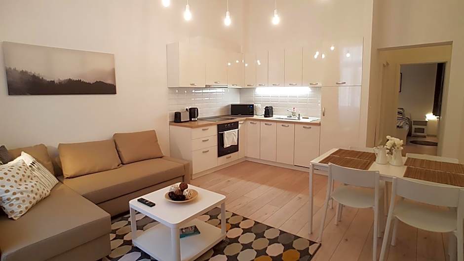 Piacsek Apartmanház