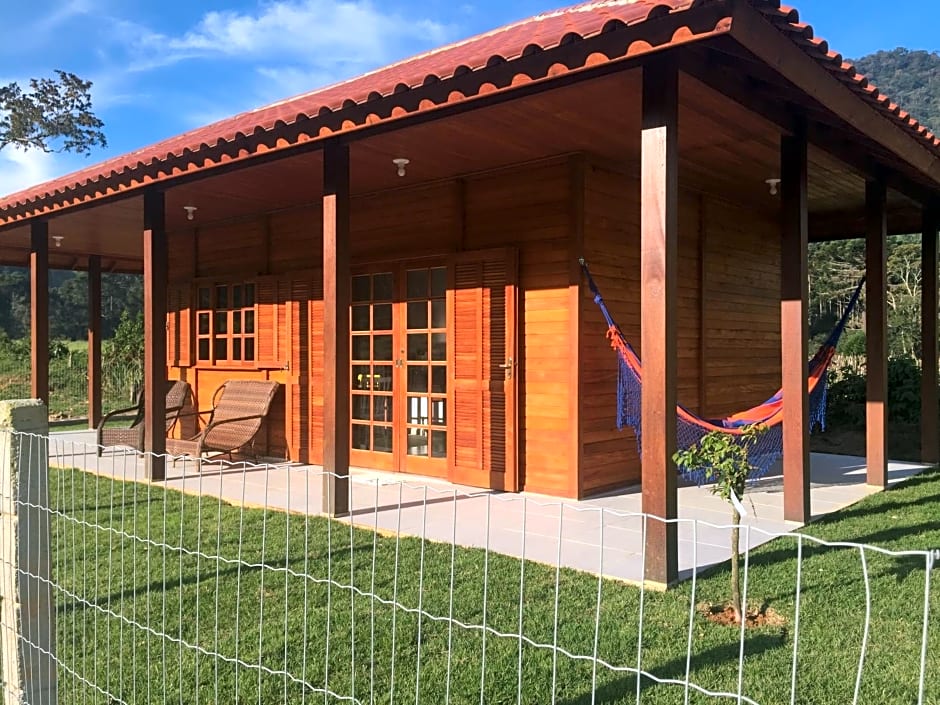 Caminhos da Serra do Tabuleiro - Chalé Araucária