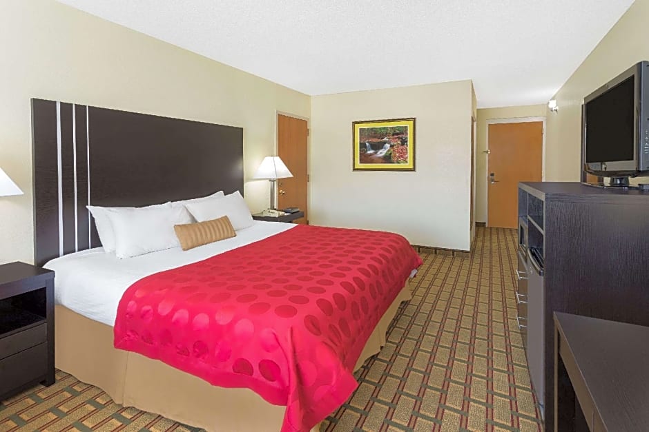 Ramada by Wyndham Asheville Southeast