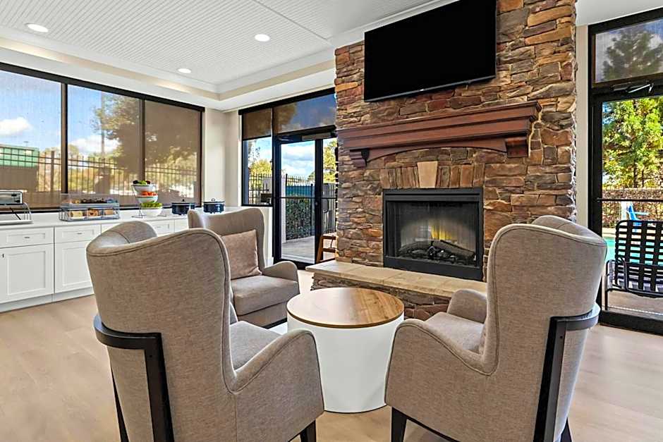 Comfort Suites Augusta Riverwatch