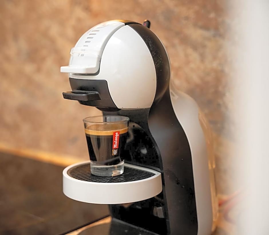 Charmant 4 pièces - Cour privative - Port de Nice