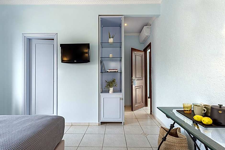 Aneroussa Beach Hotel