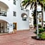 Sunset Harbour Club