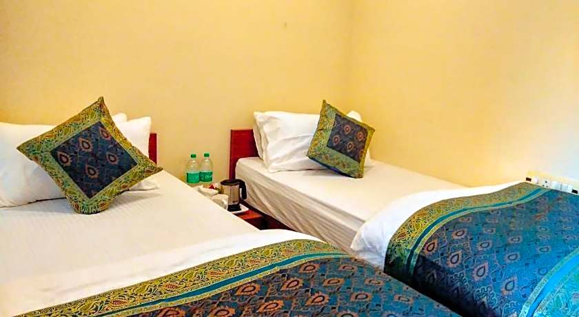 Dwivedi Hotels - Palace On Steps