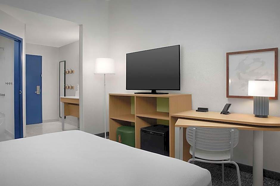 Spark by Hilton Miami Doral