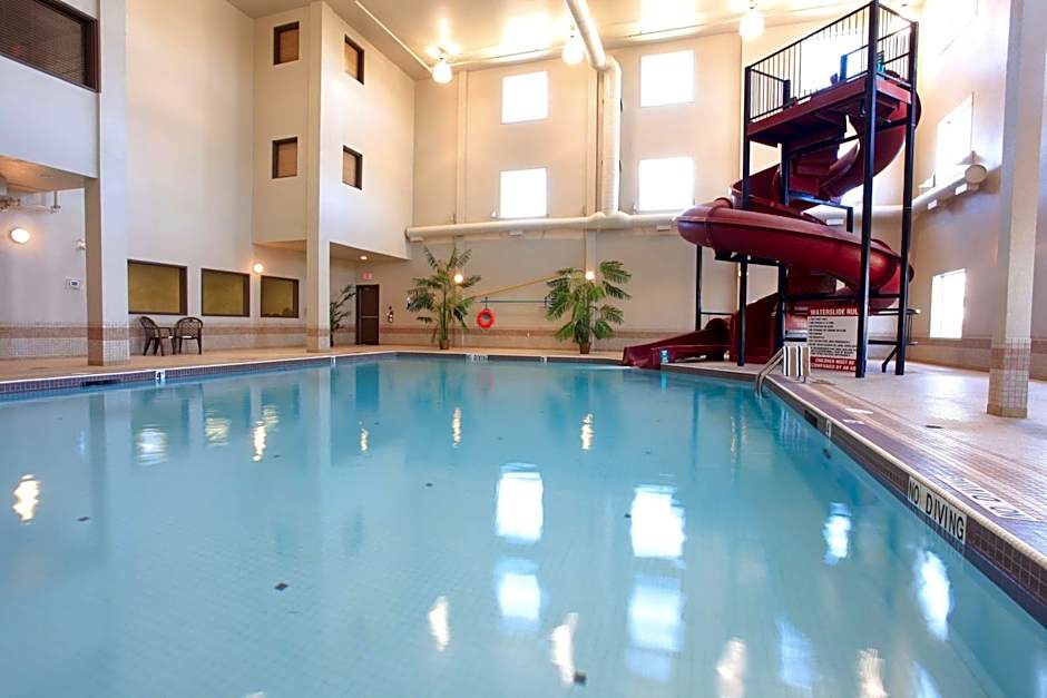 Coast Grimshaw Hotel & Suites