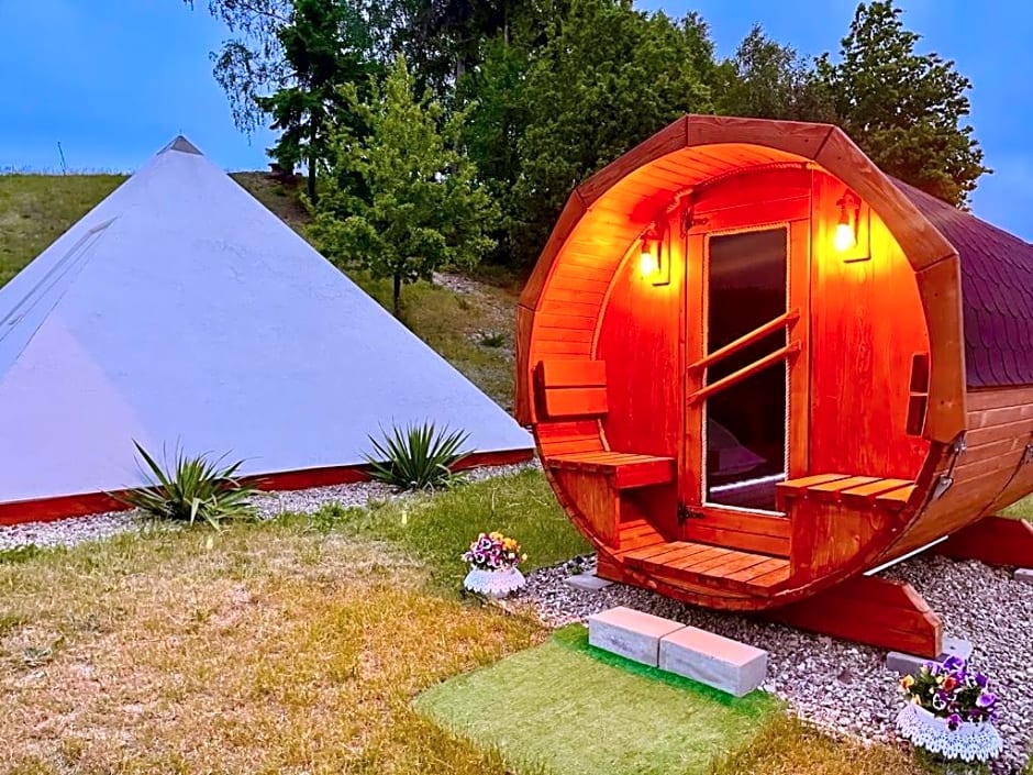 Domek Eden 1 Kaszuby balia sauna alpaki mini zoo