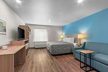WoodSpring Suites Gilbert - Mesa Gateway Airport