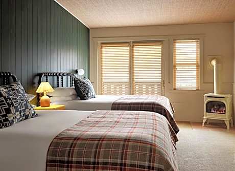 Queen Room with Two Queen Beds