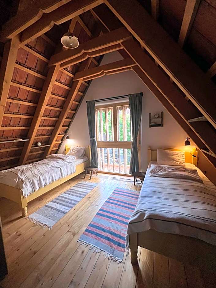 Viscri 32 - White Barn and Blue House