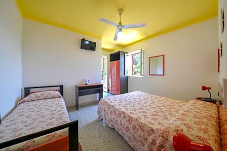 Double or Twin Room with Garden View