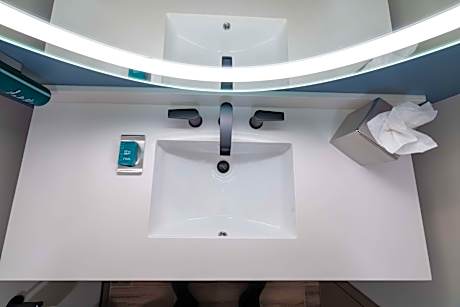 1 King Mobility Accessible W/ Roll-In Shower
