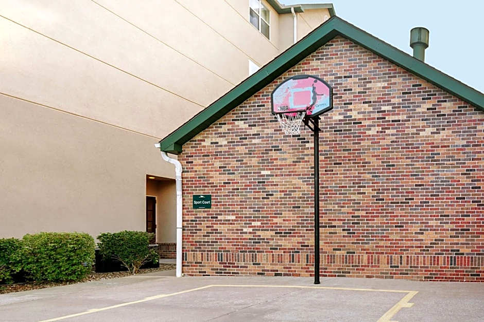 Homewood Suites By Hilton Kansas City/Overland Park