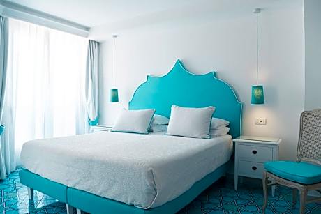 Suite with Indoor Spa Bath and Sea View