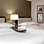 Sheraton Minneapolis West Hotel