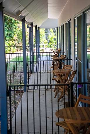 Queen Room - Pet Friendly