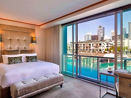 Luxury Marina Room with Club Access