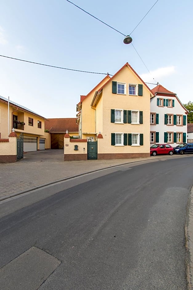 Weingut und Gästehaus Henrici