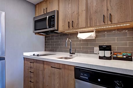 2Queen Hearing Accessible Studio Suite Nosmok